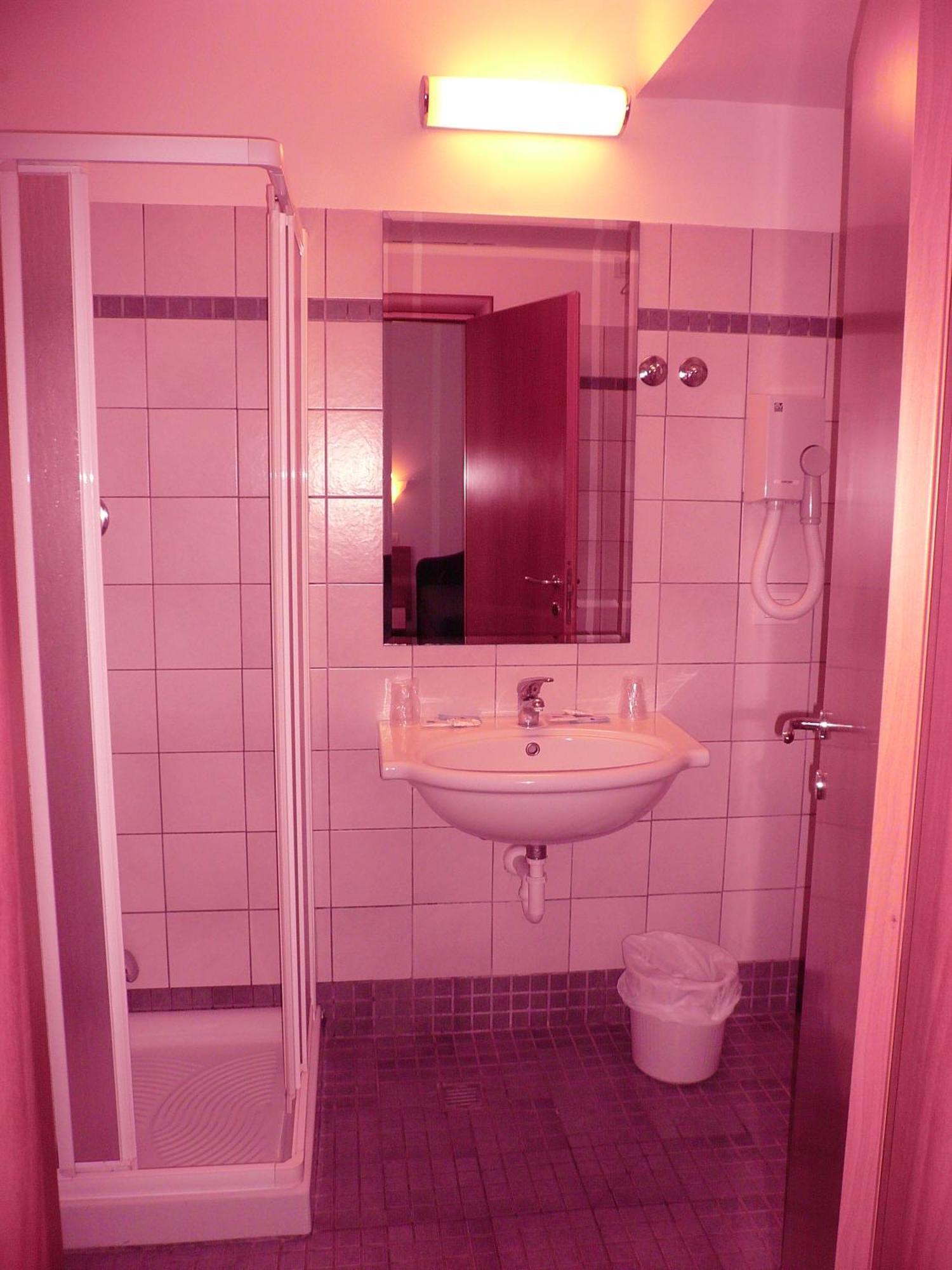 Hotel Iones Rimini Exterior photo